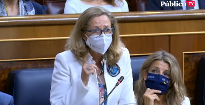 Nadia Calviño corrige a Cuca Gamarra en la sesión de control al Gobierno