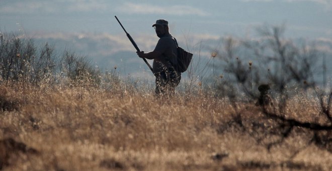 Castilla-La Mancha suprimirá "ya" las tasas de licencia de caza y pesca para sus ciudadanos