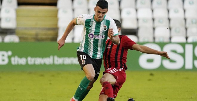 El Racing se impone al Arenas y continúa su camino en la Copa Federación