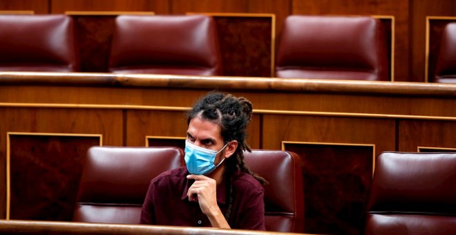 Alberto Rodríguez acusa al PSOE de "robar el acta" en el Congreso y anuncia que abandona Podemos