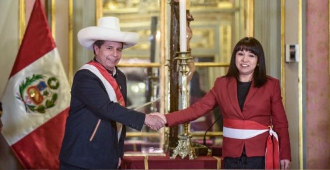 Pedro Castillo toma juramento a su nuevo Gabinete tras la remodelación de Gobierno con Mirtha Vásquez como primera ministra