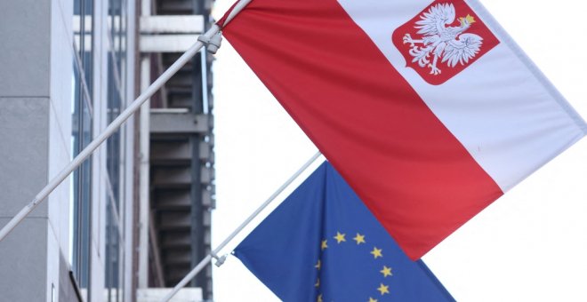 La Eurocámara exige de nuevo activar el mecanismo para congelar fondos a Polonia