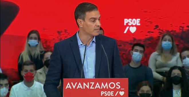 Pedro Sánchez: "Aquellos que pontifican recortes en el Estado de Bienestar son los que aparecen en los Papeles de Pandora"