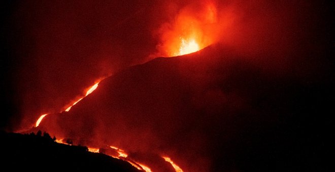 La erupción "no cesa" y no está previsto que lo haga ni a corto ni a medio plazo