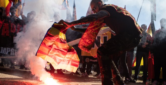El Ayuntamiento de Barcelona denuncia la manifestación ultra del Día de la Hispanidad por enaltecimiento del nazismo