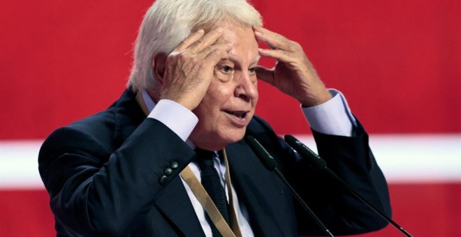 "Se ríe en nuestra cara": críticas en Twitter a Felipe González por su frase contra el neoliberalismo