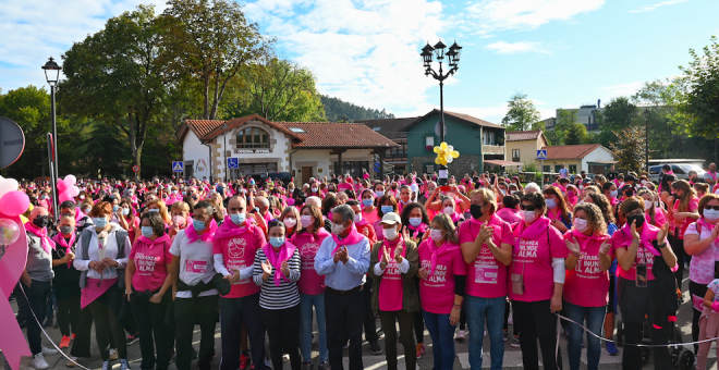 Reocín se tiñe de rosa solidario con la Marcha Contra el Cáncer