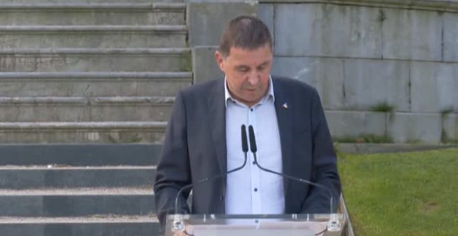 Otegi lamenta el dolor de las víctimas de ETA y dice que nunca debió poducirse