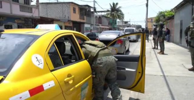 Puestos de control del ejército en Guayaquil