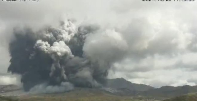 Entra en erupción uno de los volcanes más activos de Japón