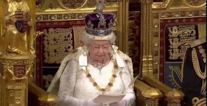 Los médicos aconsejan reposo a la Reina de Inglaterra que tiene 95 años