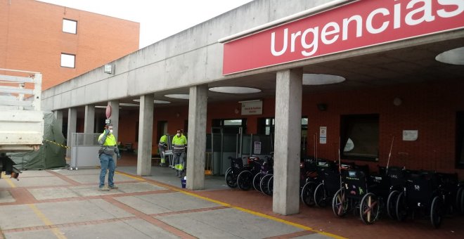 Pacientes sin atender en las urgencias del hospital de Alcorcón