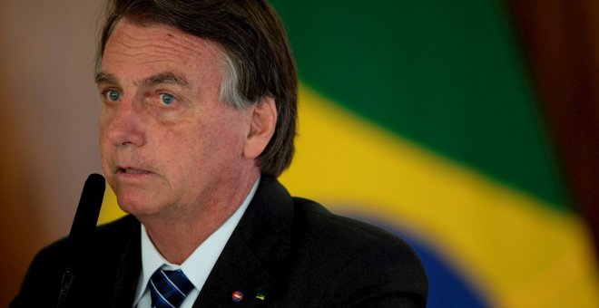 Un duro informe del Senado brasileño sobre la covid acusa a Bolsonaro de "crímenes contra la humanidad"