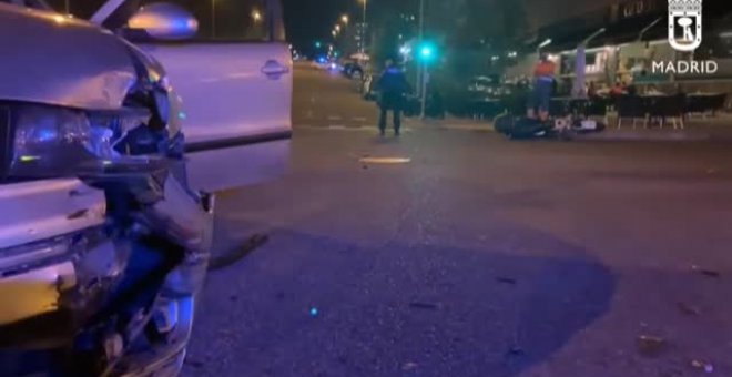 Un motorista herido grave tras chocar contra un turismo en Madrid