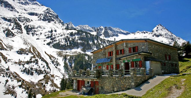 Camina entre los gigantes del Pirineo