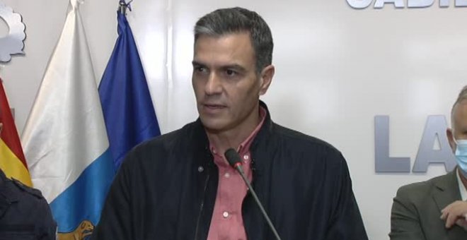 Sánchez asegura a los palmeros que el Gobierno estará con ellos después de que acabe la lava