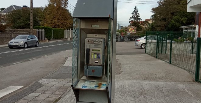 Las últimas cabinas telefónicas de Cantabria