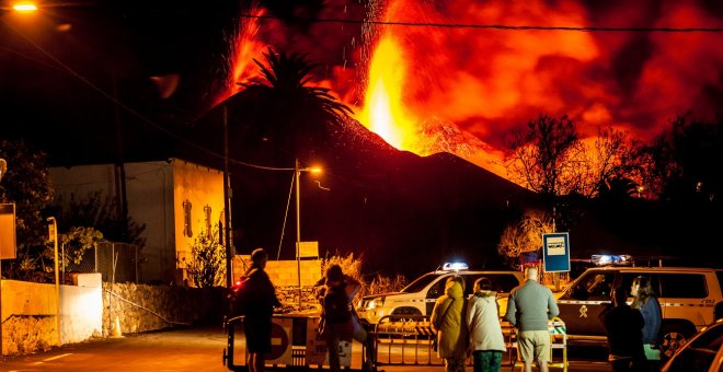 El avance de la lava provoca más destrozos en La Palma