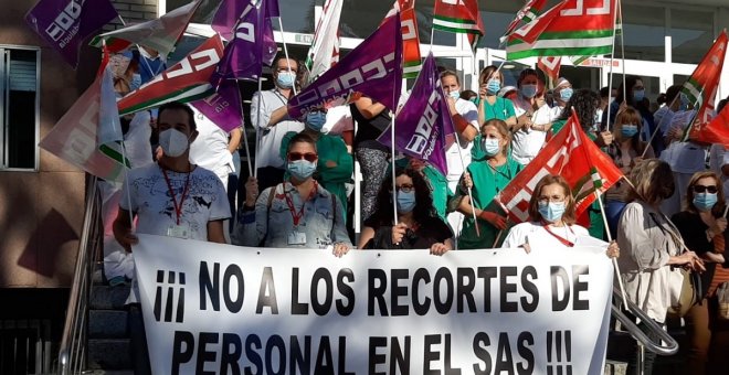 Médicos, enfermeras, auxiliares... Despido masivo de trabajadores sanitarios en Andalucía