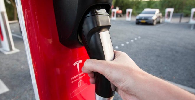 Tesla abre sus primeros 10 Supercargadores al resto de fabricantes de coches eléctricos