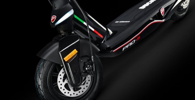 Así es el Ducati Air Pro III, el patinete eléctrico tope de gama de Ducati tiene 50 km de autonomía