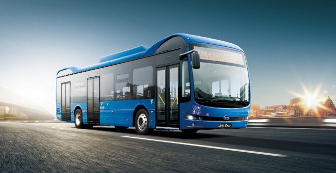 Tres empresas optan a suministrar otros dos autobuses eléctricos para el TUS