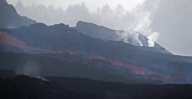 Repunta la emisión de dióxido de azufre y el tremor volcánico en La Palma