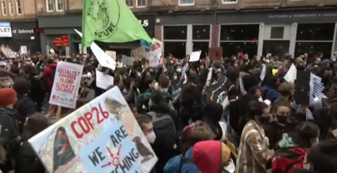 Primera gran manifestación en la cumbre del clima