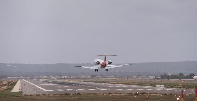 La Policía apunta a un grupo de Facebook como el desencadenante de la fuga de migrantes en el aeropuerto de Palma