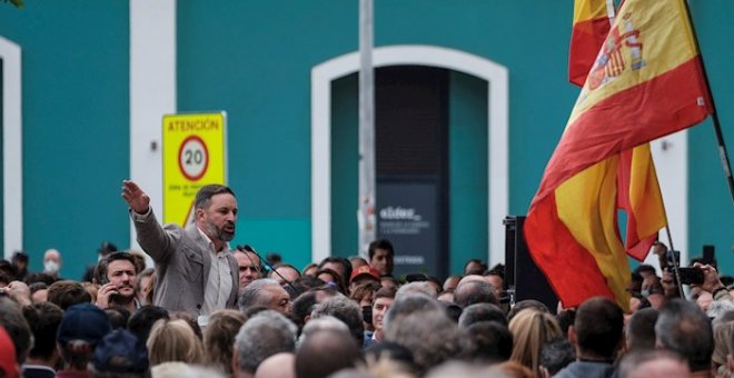 "Hay que frenar a esta gentuza": el último disparate de Vox en Euskadi mezcla migración, botellones e independentismo