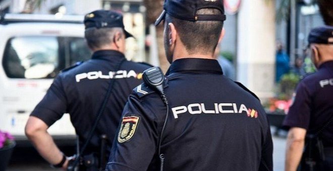 Detenido un conductor borracho por atropellar a un peatón mientras huía de la Policía cerca de un colegio en Madrid