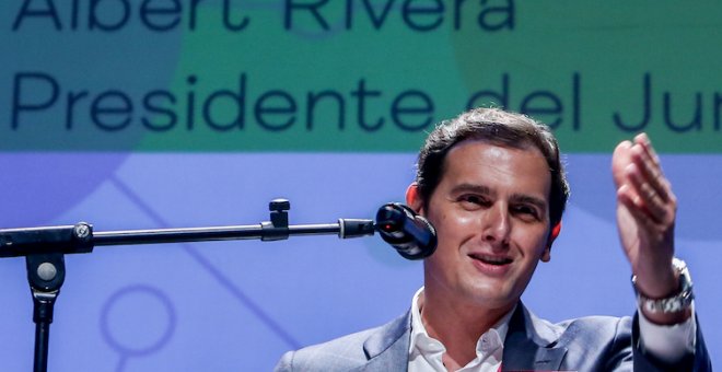 Rivera se mofa del menú "saludable" de Garzón y le llueven mandobles: "No sea usted simplista y demagogo"