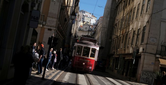 Portugal garantiza por ley que las empresas no puedan enviar mensajes a empleados fuera del horario de trabajo