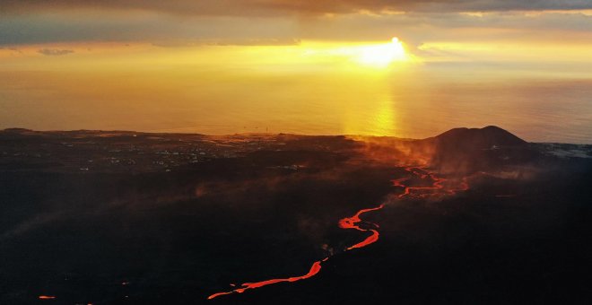 El descenso de SO2 y los seísmos apuntan a que el volcán de La Palma cada vez tiene menos energía