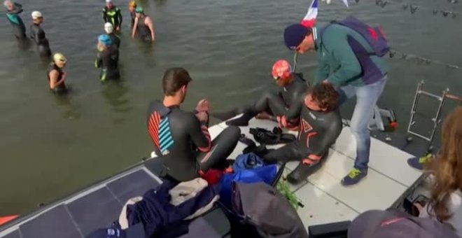 Tres nadadores franceses cruzarán a nado 122 kilómetros en el Lago Titicaca