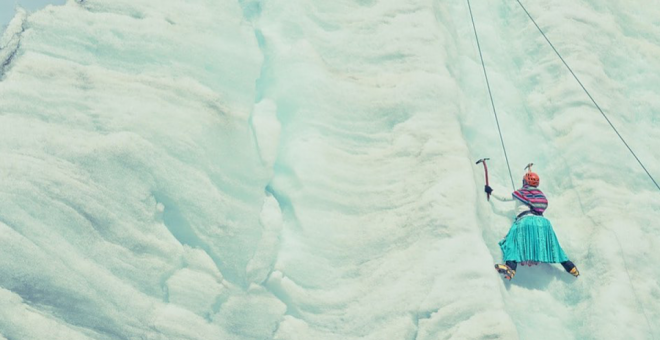 Las cholitas escaladoras subirán el pico más alto de Bolivia por el empoderamiento femenino