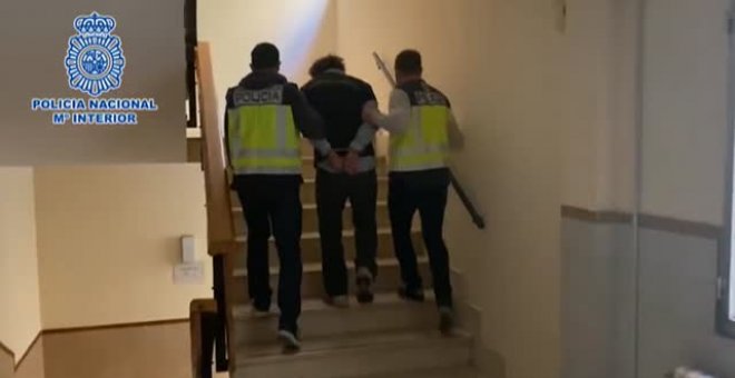 Un policía fuera de servicio pilla in fraganti a un agresor sexual