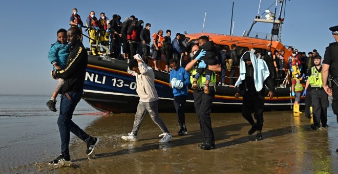 Reino Unido se plantea enviar a los solicitantes de asilo a Albania mientras procesa sus solicitudes