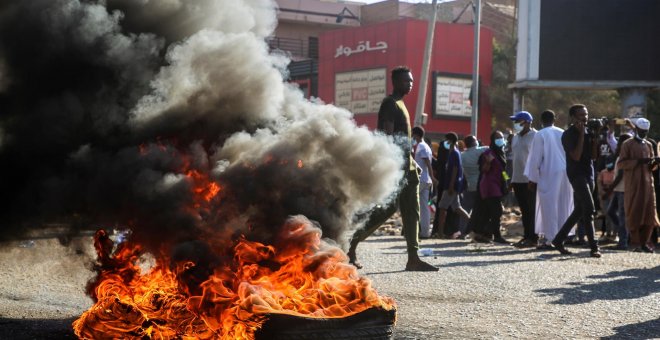 El derrocado primer ministro de Sudán gobernará de nuevo tras un acuerdo con los militares