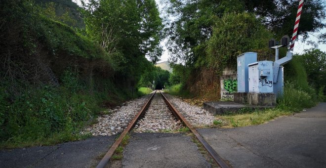 En defensa del ferrocarril asturiano