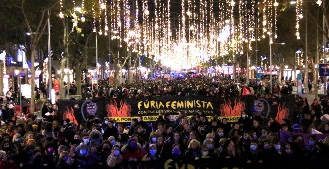 La manifestació del 25-N clama contra les violències masclistes al centre de Barcelona