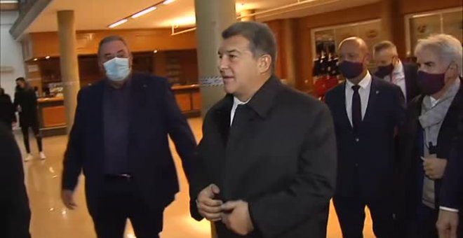 Laporta se da un baño de masas antes del Villarreal-Barcelona