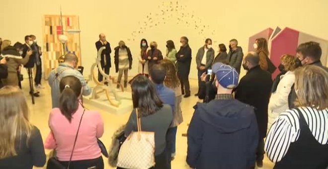 Se inaugura en La Alhambra una exposición con 25 obras de arte emergente