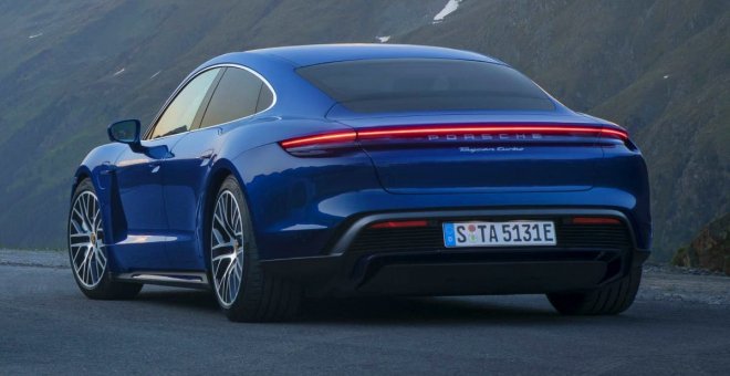 El próximo problema del Tesla Model 3 puede ser un coche eléctrico "asequible" de Porsche