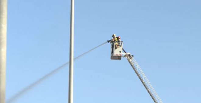 13 trabajadores heridos en el incendio de una planta de residuos químicos en Tarragona