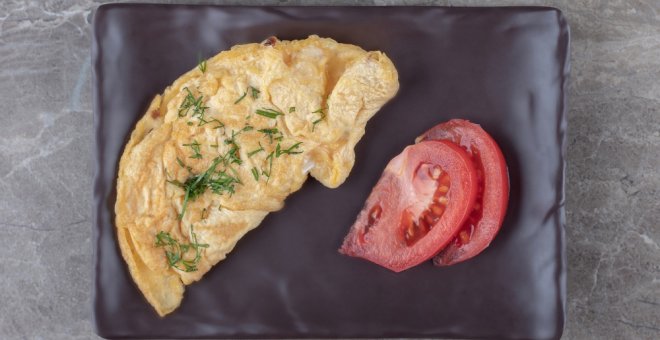 Pato confinado - Receta de tortilla a la francesa, con trucos para que quede perfecta