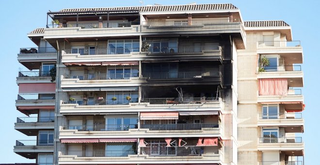 Fallece un matrimonio en el incendio de su piso en Vilassar de Mar, en Barcelona