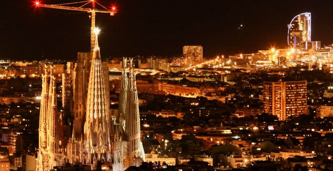 La Sagrada Familia estrena torre de 138 metros y cambia perfil de Barcelona