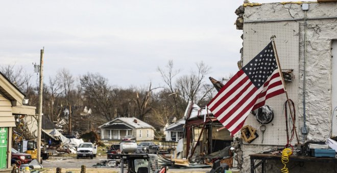 Los destrozos de los tornados que han azotado EEUU, en imágenes