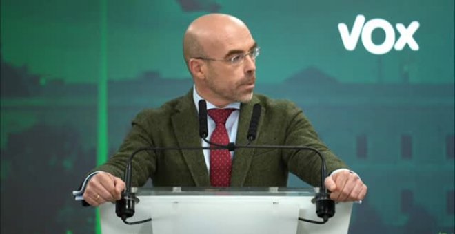 Vox tilda al separatismo de "bestia" y acusa a la izquierda de "cooperación necesaria con el abuso de menores"